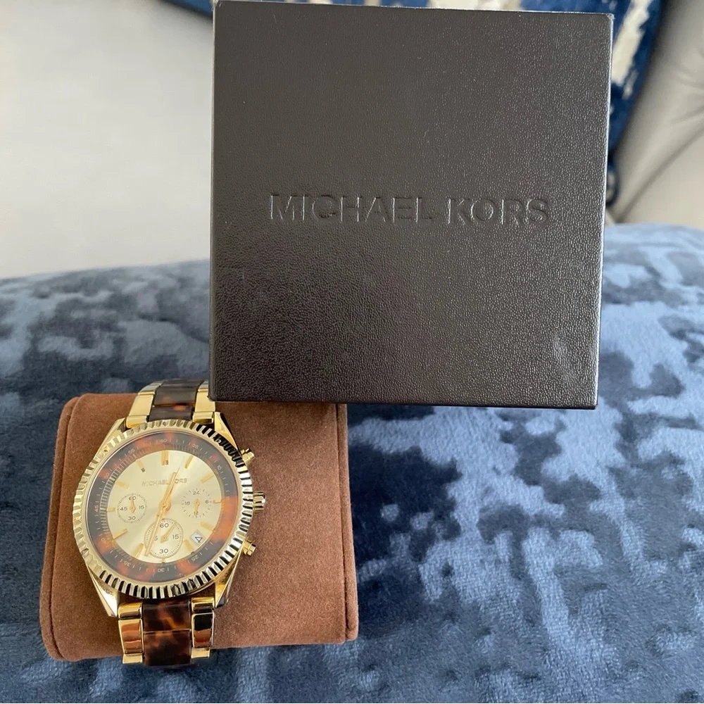 Michael Kors MK5963 Clarkson Women’s Tortoise Gold Steel Chronograph watch w/box